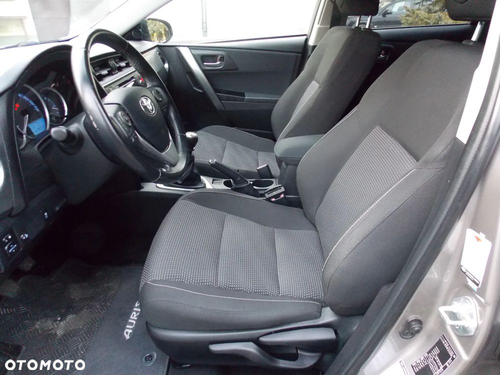 Toyota Auris 1.4 D-4D Edition - 22