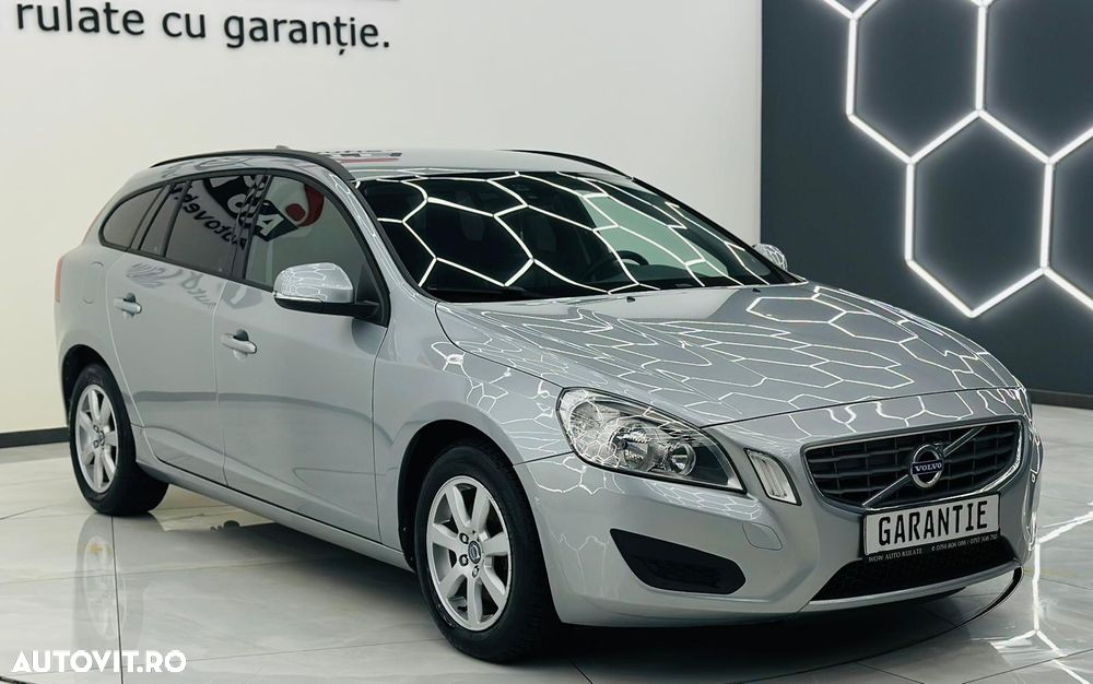 Volvo V60 D2 Momentum - 3