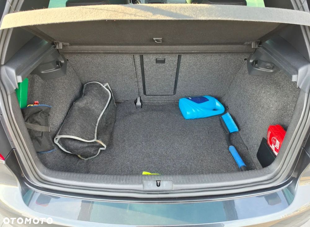Volkswagen Golf 2.0 TDI GTD - 9