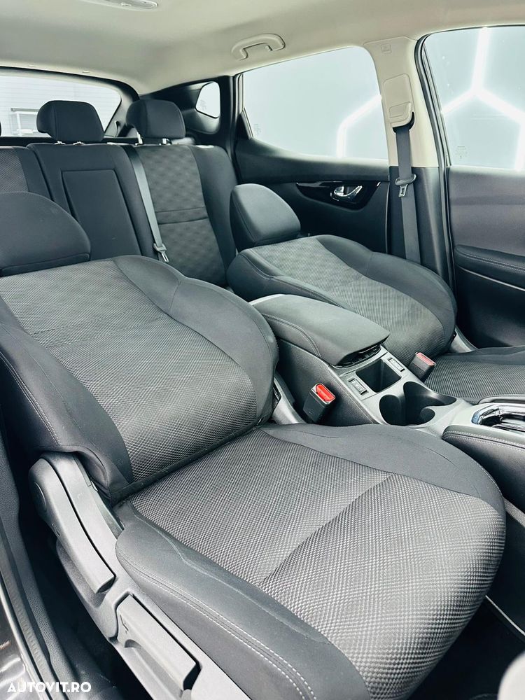 Nissan Qashqai 1.2 DIG-T Start/Stop X-TRONIC N-Connecta - 17