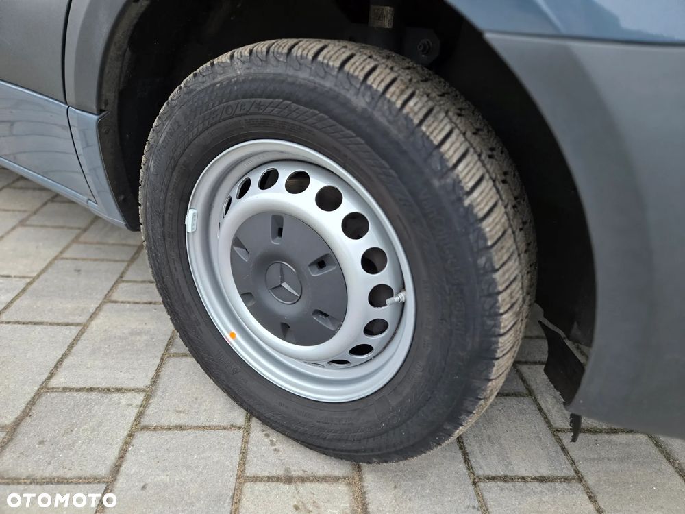 Mercedes-Benz Sprinter - 5