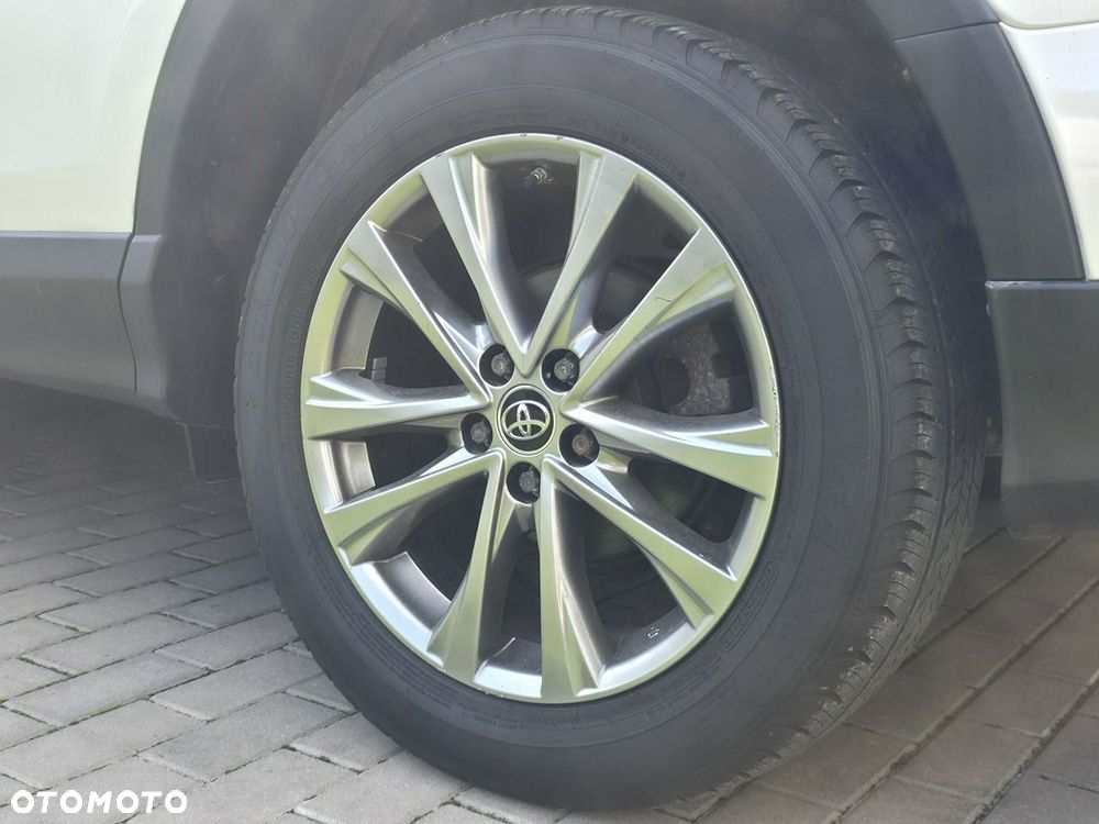Toyota RAV4 - 5