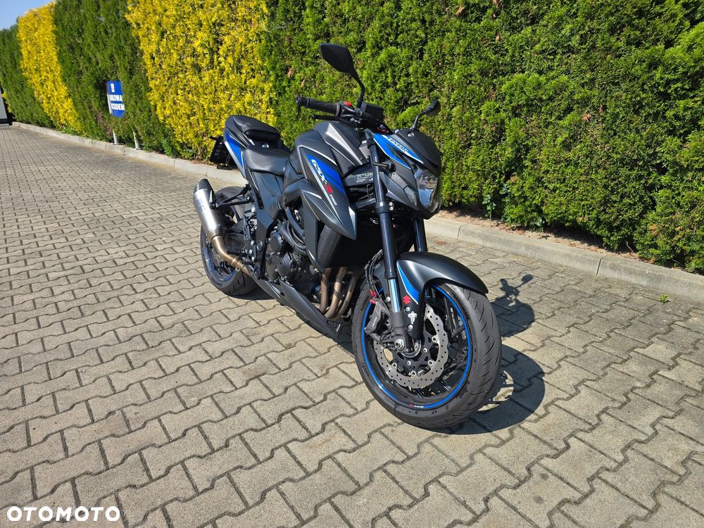 Suzuki GSX - 1