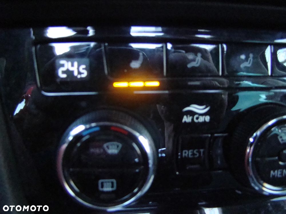 Skoda Superb 1.6 TDI DSG Ambition - 15