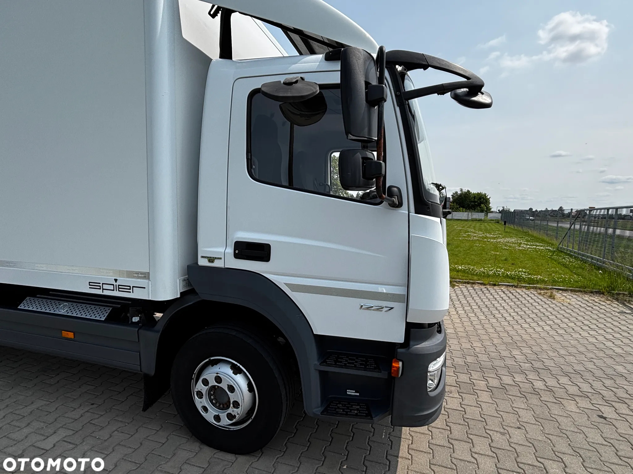 Mercedes-Benz ATEGO 1227 (1224, 1230) kontener SPIER z windą BAR , klimatyzacja , kontener 18 paletowy , z Niemiec - 7
