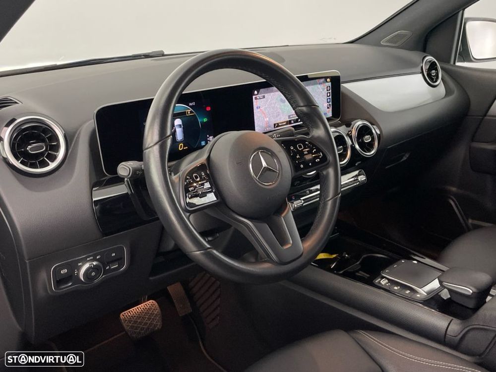 Mercedes-Benz B 180 d - 16