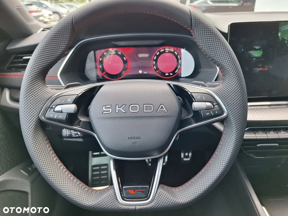 Skoda Octavia 2.0 TSI RS DSG - 8