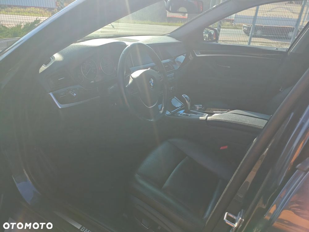 BMW Seria 5 528i Luxury Line - 20