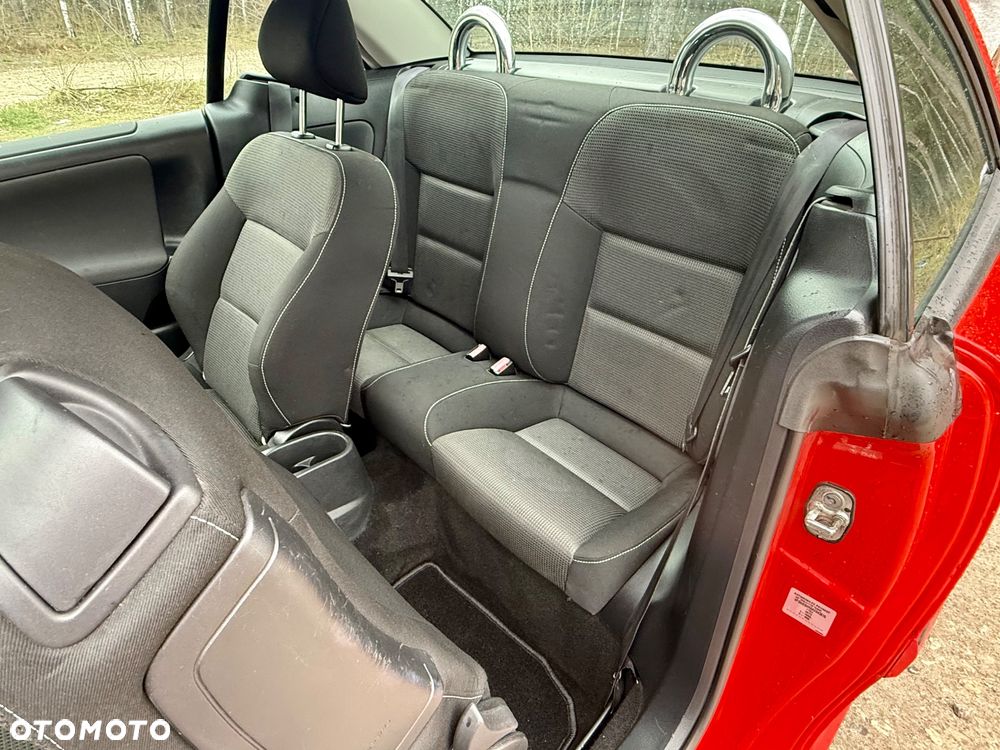 Peugeot 207 CC 1.6 HDi Premium - 26