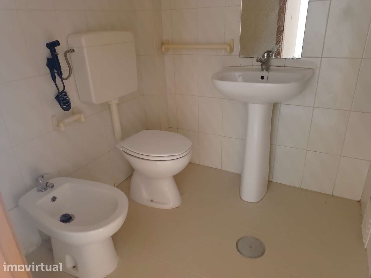 Apartamento T1 em Coimbra (Urb. Loreto) - Grande imagem: 5/9