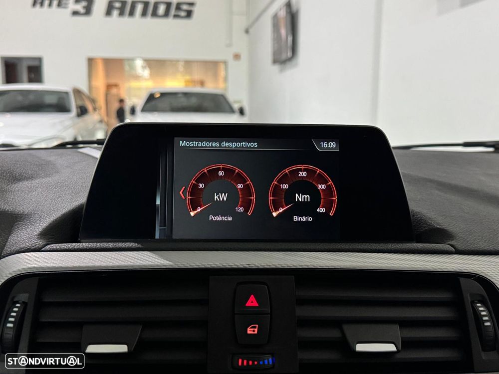 BMW 118 d Pack M - 35