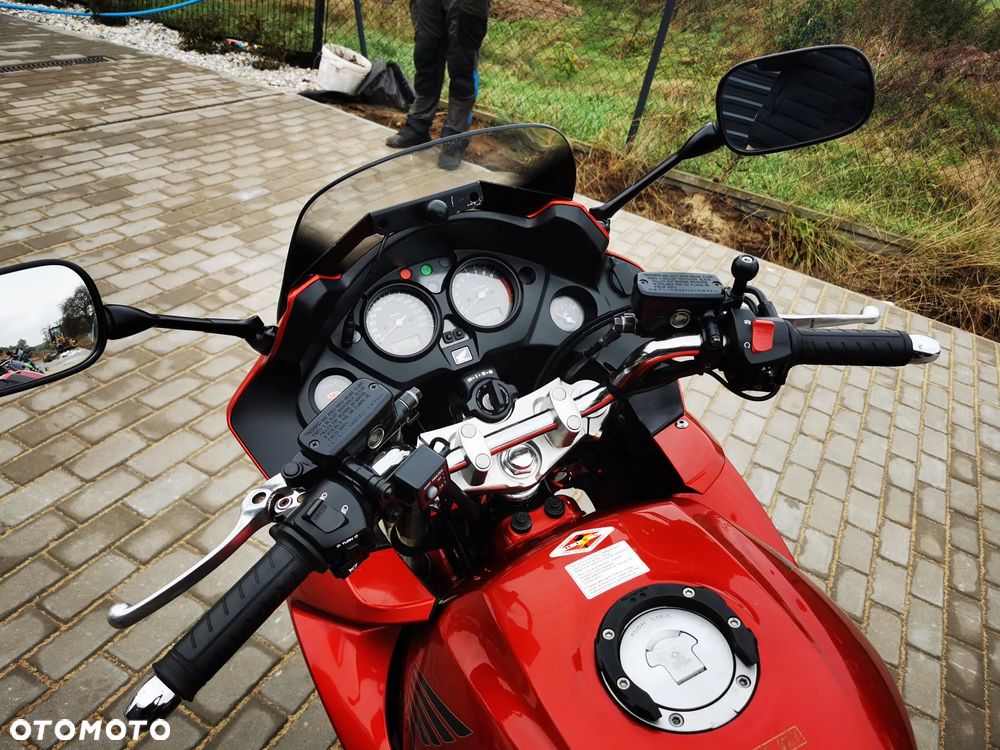 Honda CBF - 25