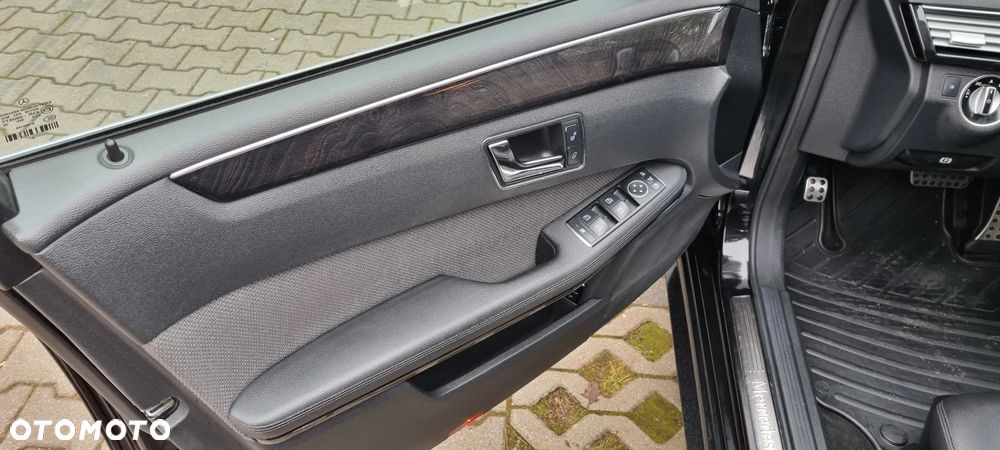 Mercedes-Benz Klasa E 350 CDI 4-Matic BlueEff Avantgarde - 12