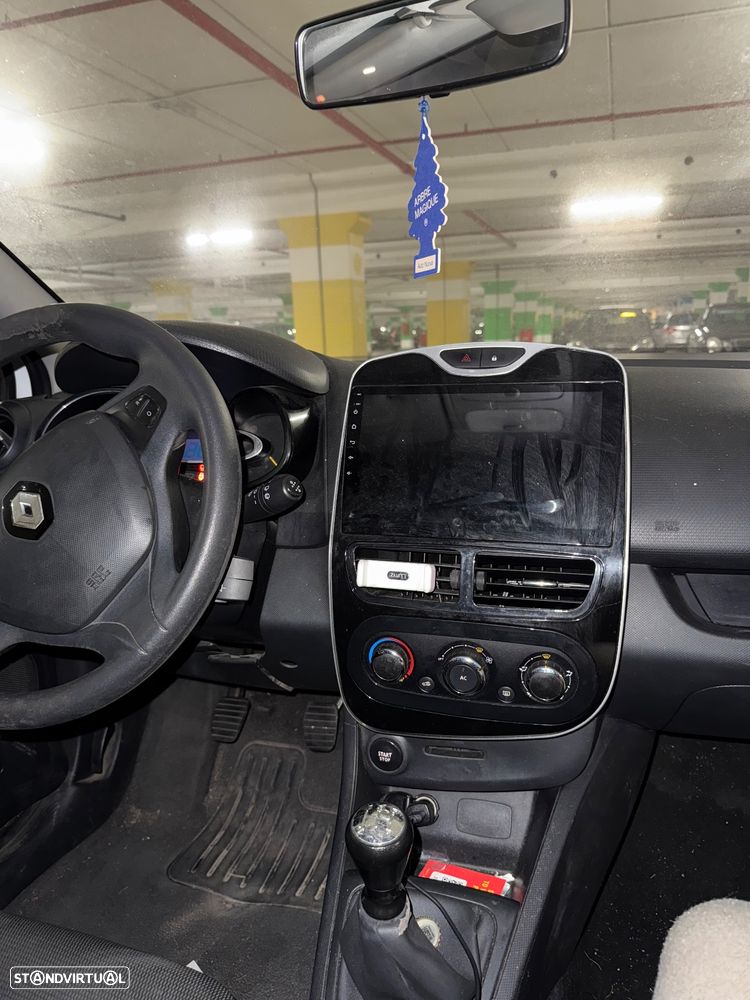 Renault Clio 1.5 dCi Comfort - 8