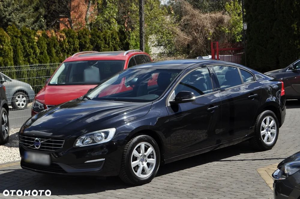 Volvo S60 T3 Kinetic - 1