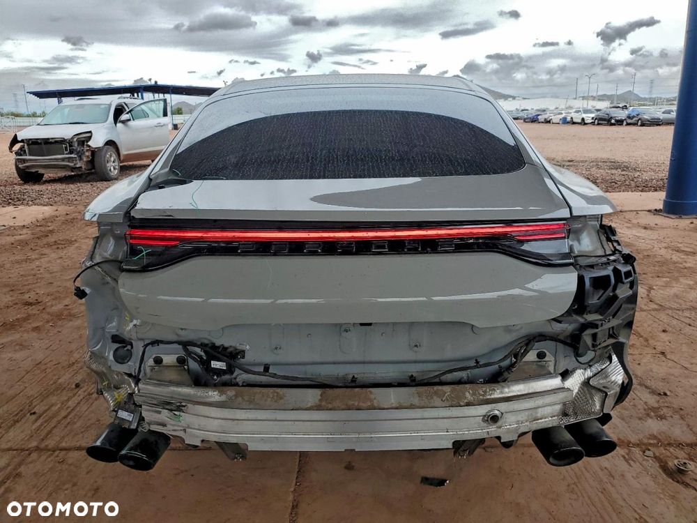 Porsche Panamera 4 - 7