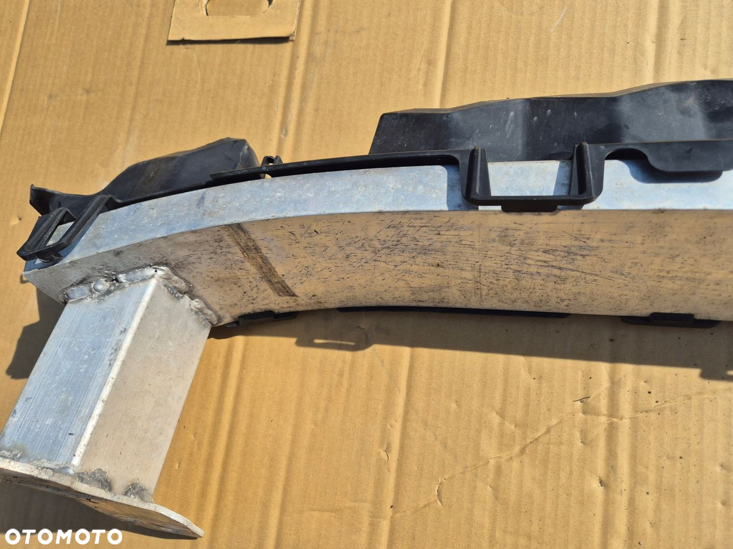 Jeep Renegade belka zderzaka.Absorber.51958577 - 8