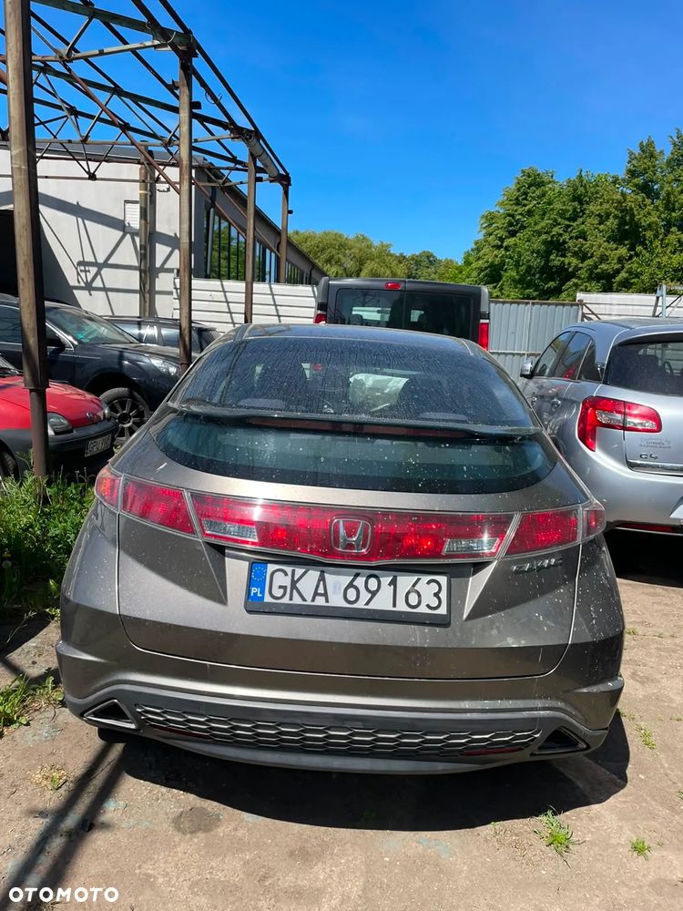 Honda Civic 1.8 Executive - 6
