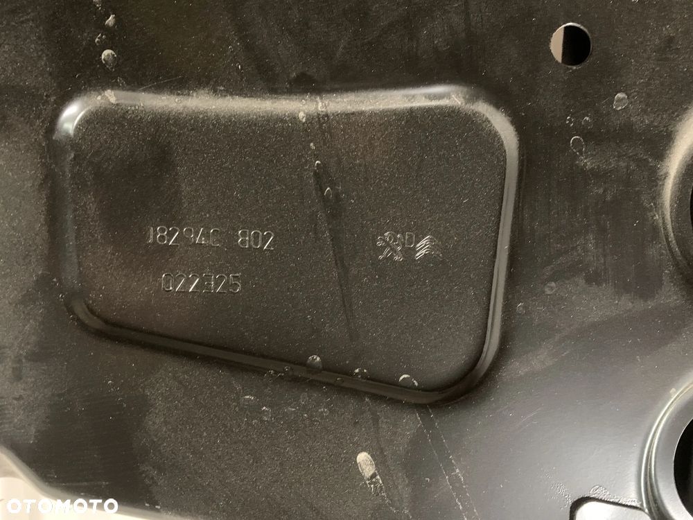 TOYOTA PROACE EXPERT III JUMPY Słupek prawy poszycie próg NOWY - 3