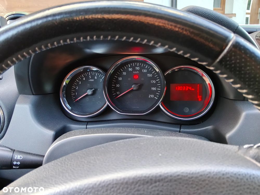 Dacia Duster 1.6 Laureate 4x4 - 9