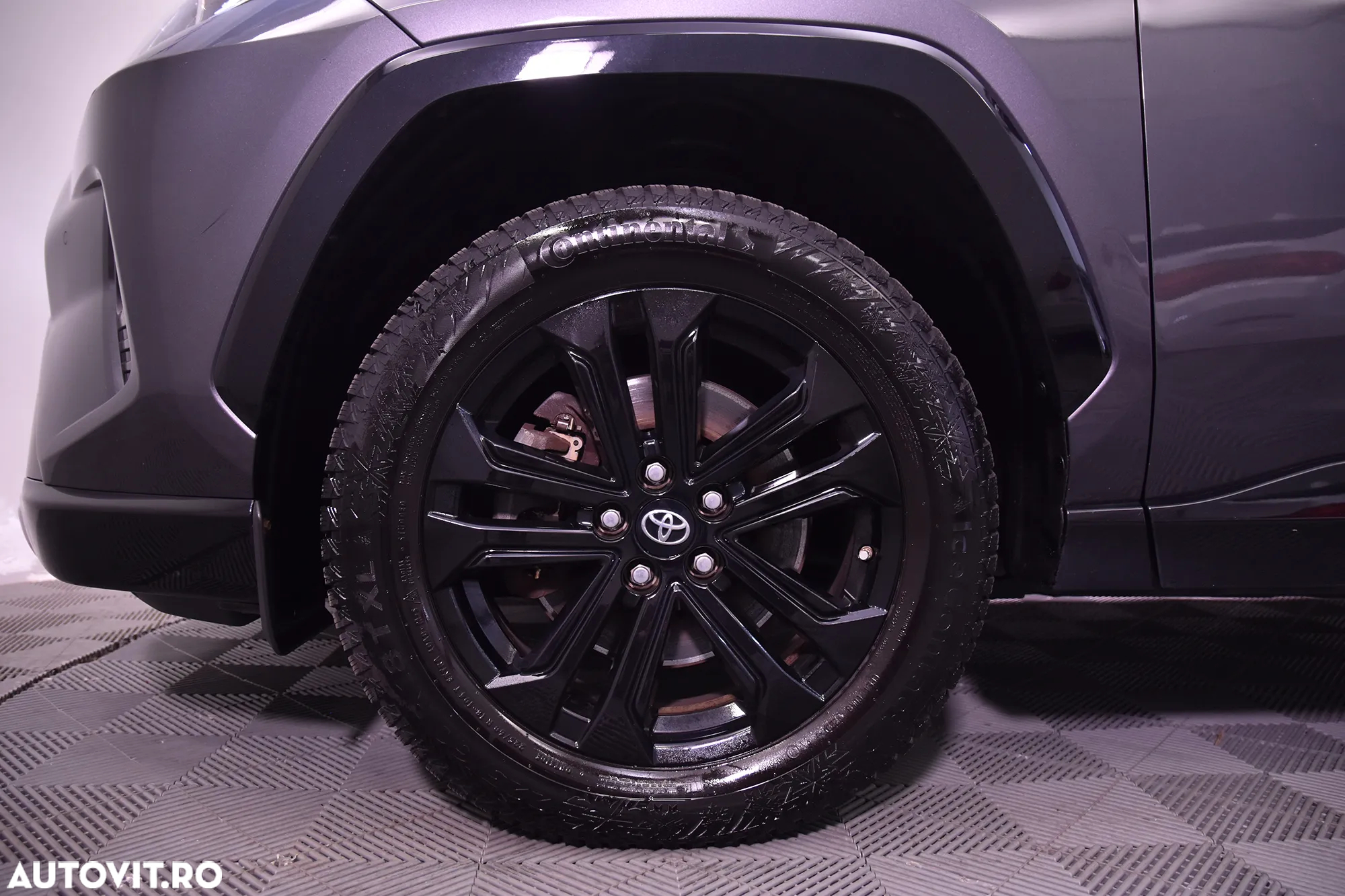Toyota RAV4 - 13