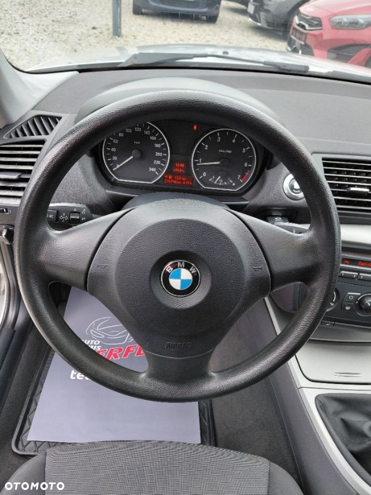 BMW Seria 1 - 10