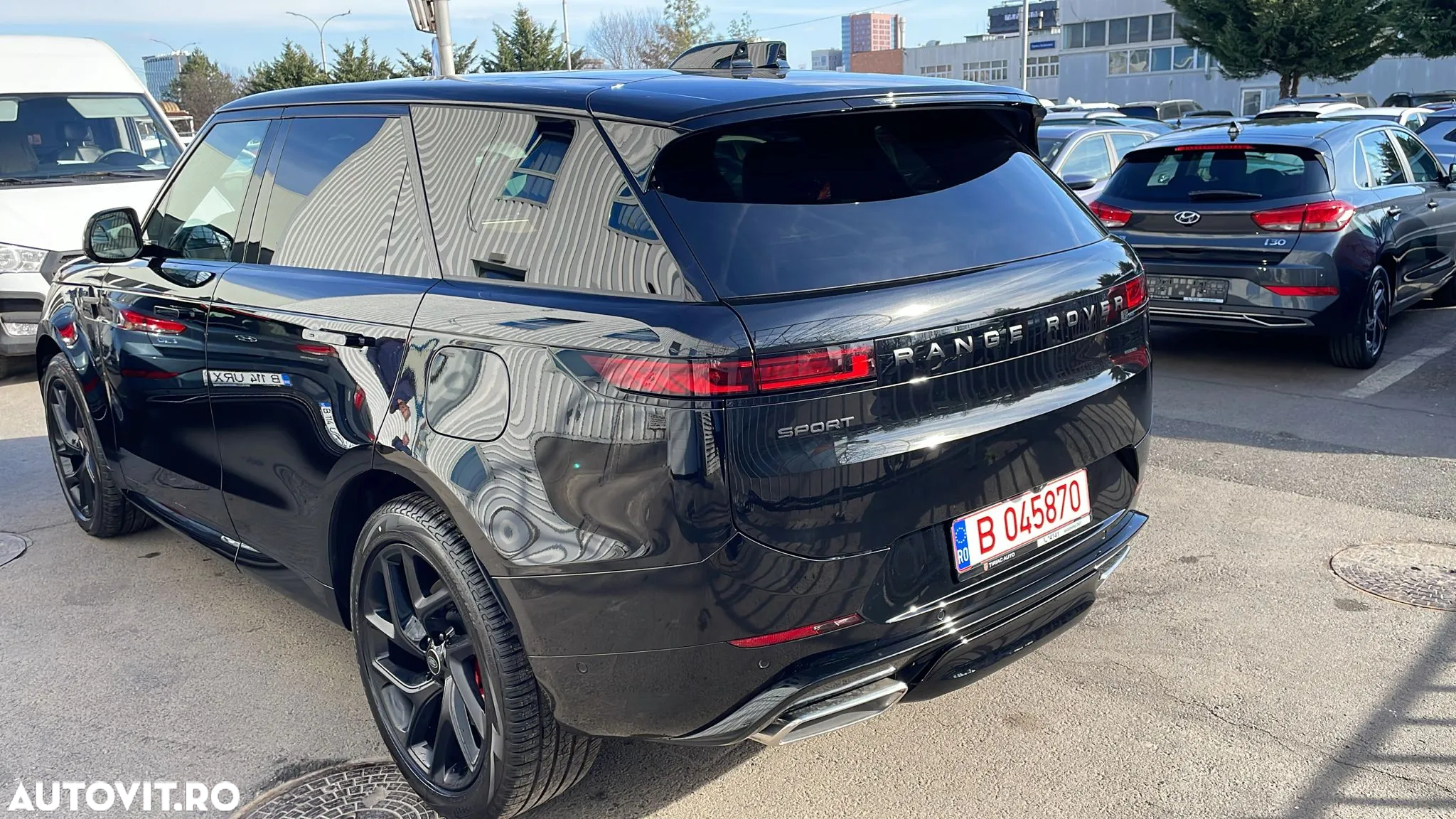 Land Rover Range Rover Sport - 12