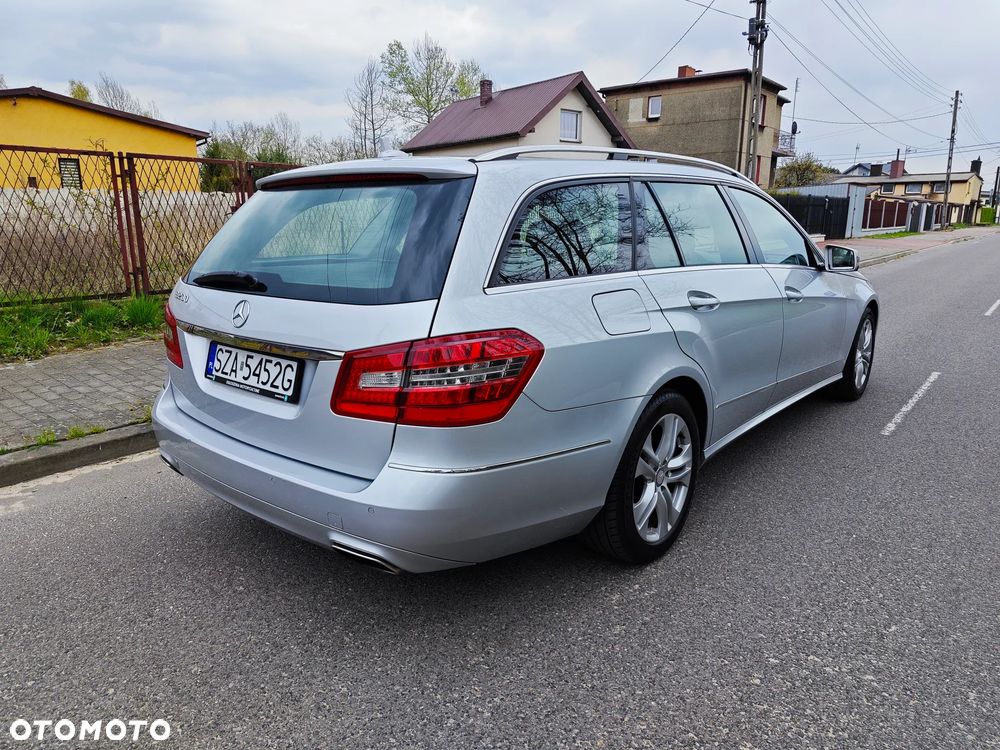 Mercedes-Benz Klasa E 200 CGI BlueEffICIENCY Avantgarde - 13