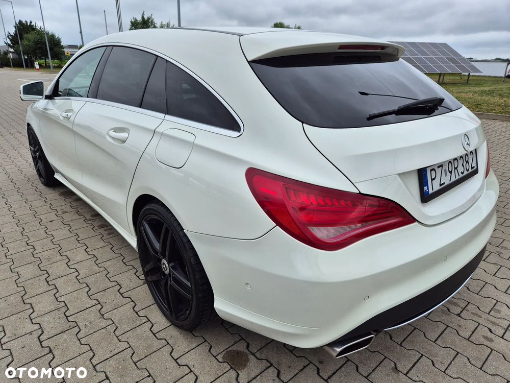 Mercedes-Benz CLA 180 7G-DCT - 4