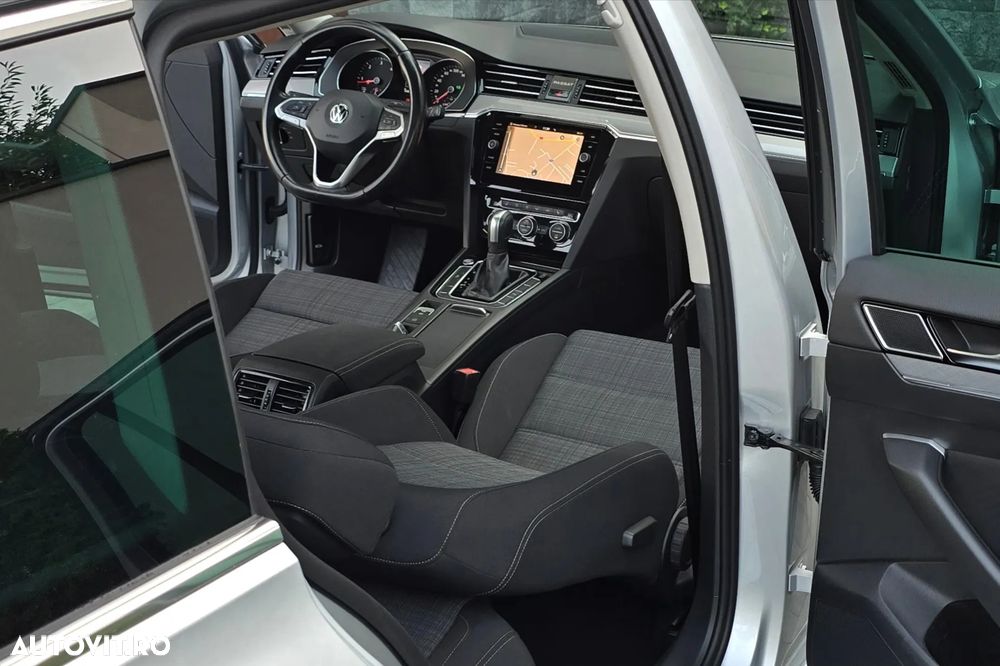 Volkswagen Passat 1.6 TDI SCR DSG Business - 22