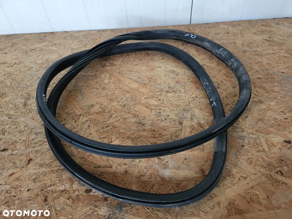 uszczelka drzwi prawa tylna Citroen C4 II B7 - 1