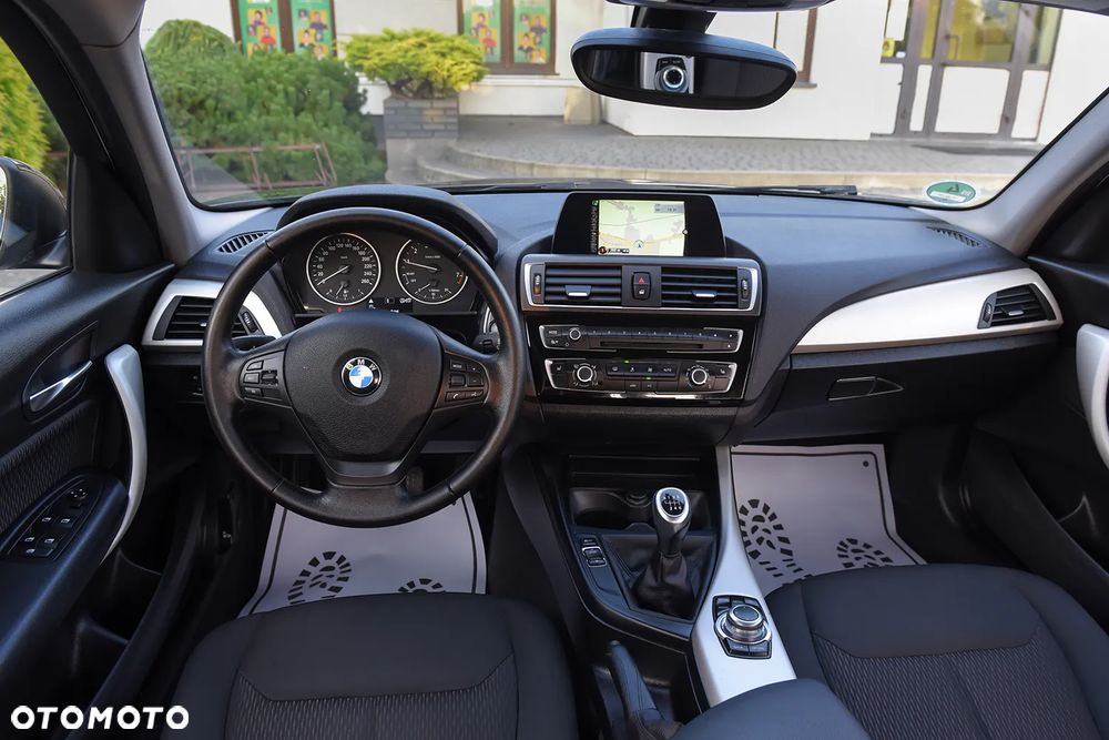 BMW Seria 1 116i - 36