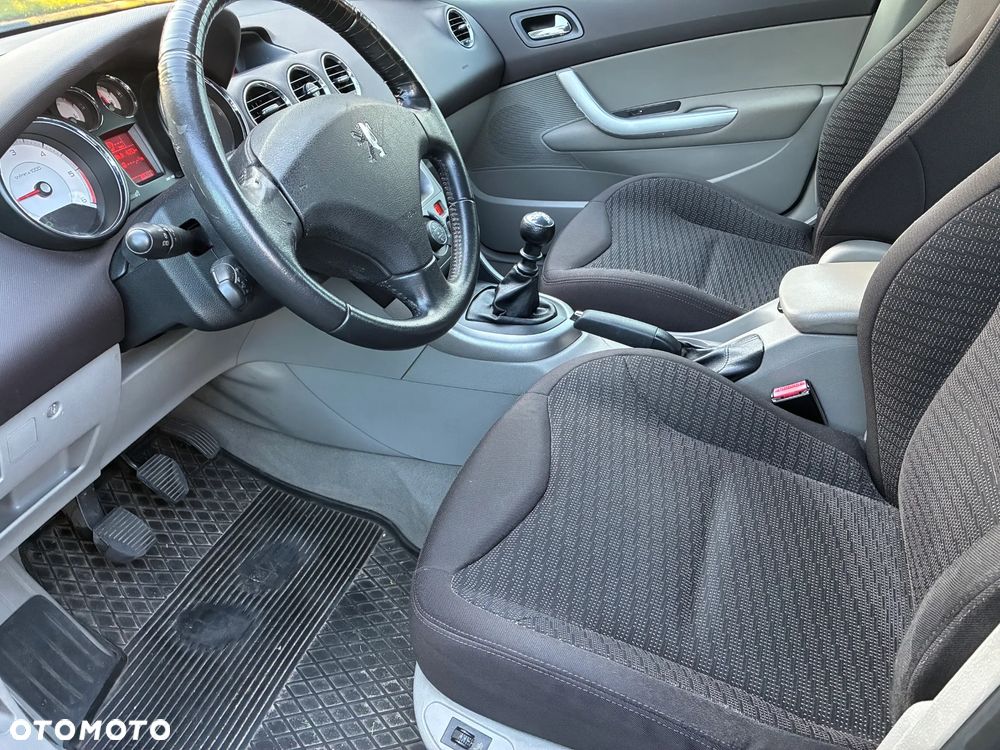 Peugeot 308 1.6 HDi Premium Plus - 6