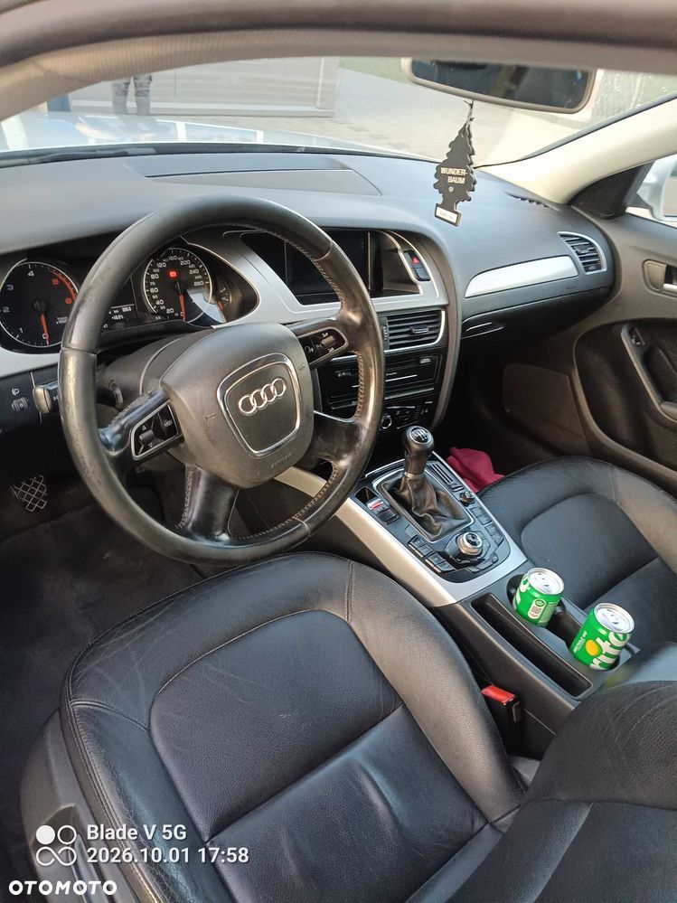 Audi A4 Avant - 6