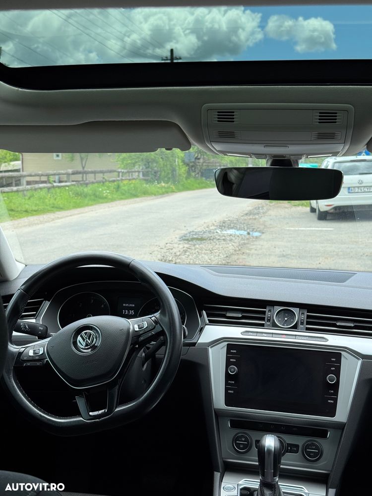Volkswagen Passat 2.0 TDI DSG (BlueMotion Technology) Comfortline - 9