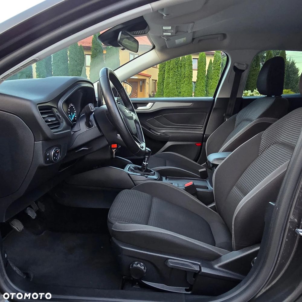 Ford Focus SW 1.0 EcoBoost Hybrid TITANIUM X - 22