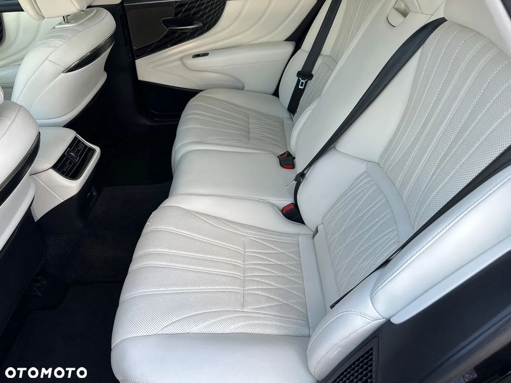 Lexus LS - 31