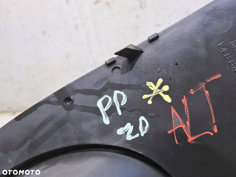 KRATKA ZDERZAKA PRAWA SEAT ALTEA 5P0853666A - 2