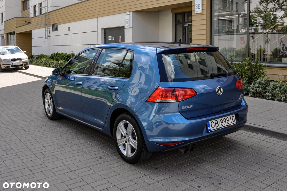 Volkswagen Golf - 3