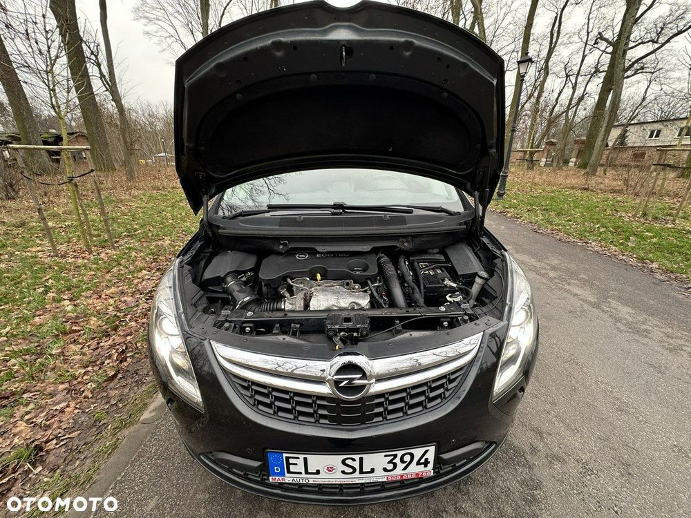 Opel Zafira - 37