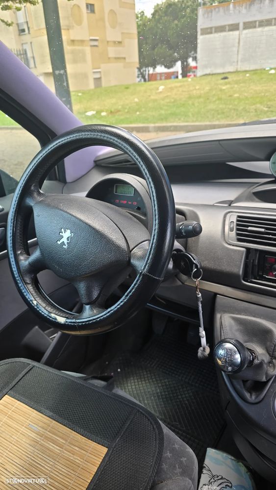 Peugeot 807 2.2 HDi - 11