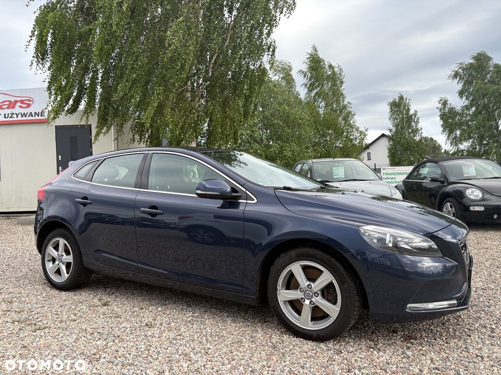 Volvo V40 D3 Geartronic Momentum - 22