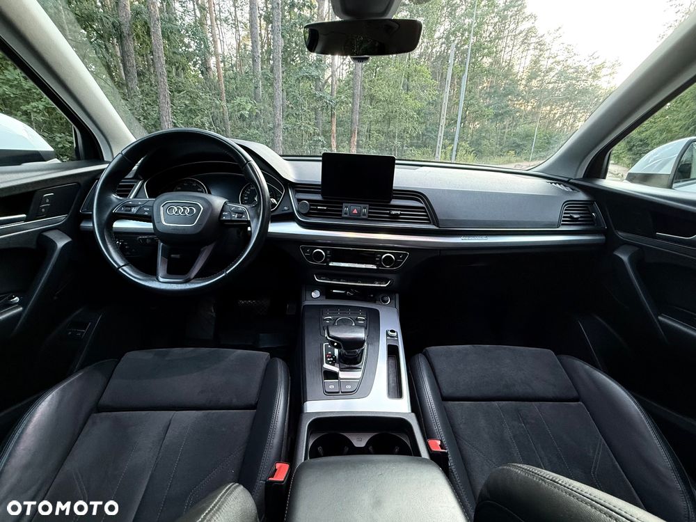 Audi Q5 55 TFSIe quattro S tronic S line business - 13