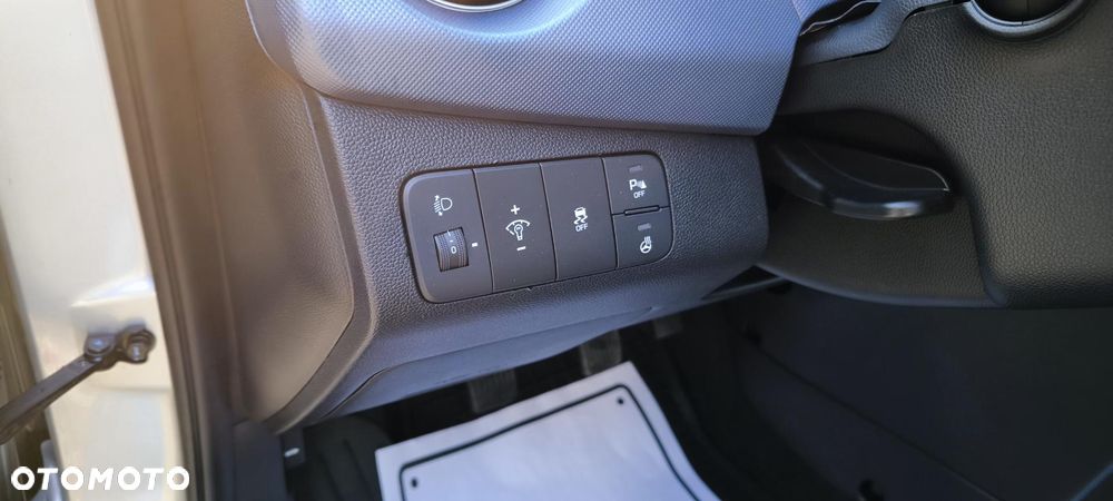 Hyundai i10 1.2 YES!+ - 16