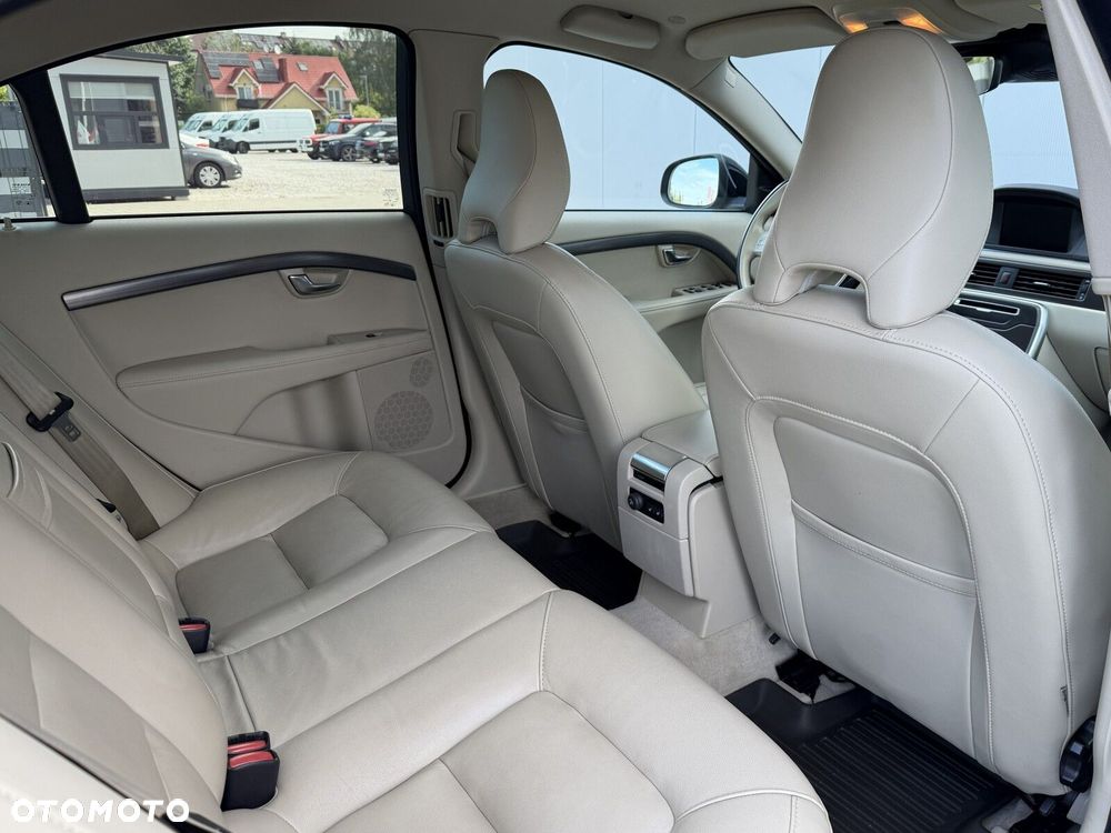 Volvo S80 T5 Summum - 22