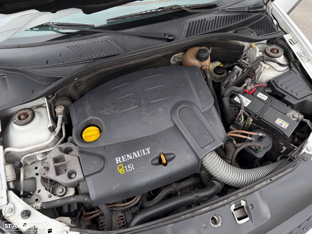 Renault Clio - 7