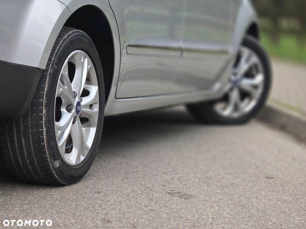 Ford Galaxy 2.0 TDCi Platinium X - 38