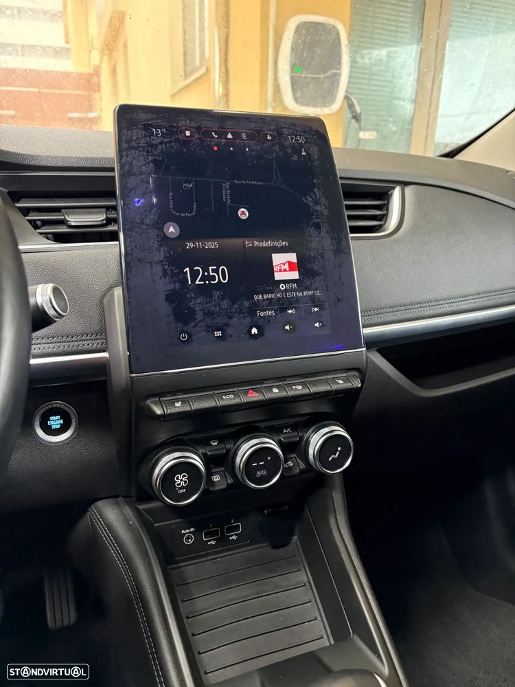 Renault Zoe (c/ Bateria) EV50 135hp Iconic - 11
