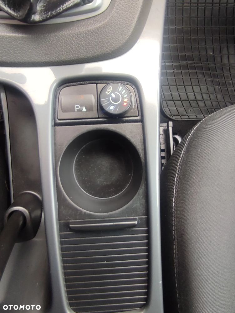 Ford C-MAX 1.8 Ghia - 18