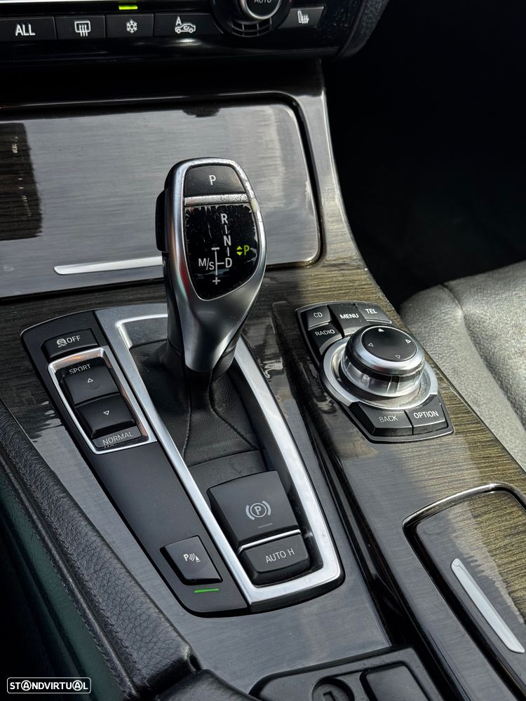 BMW 520 d Auto - 12